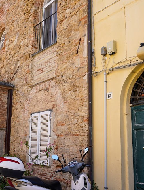 10. Via degli Asili
